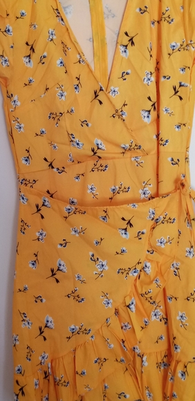 Yellow Floral dress Size S/M - Picture 1 of 3